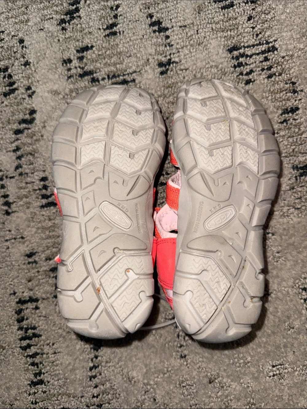 KEEN kids Seacamp II CNX Water Friendly Sandal sz 13 like-new